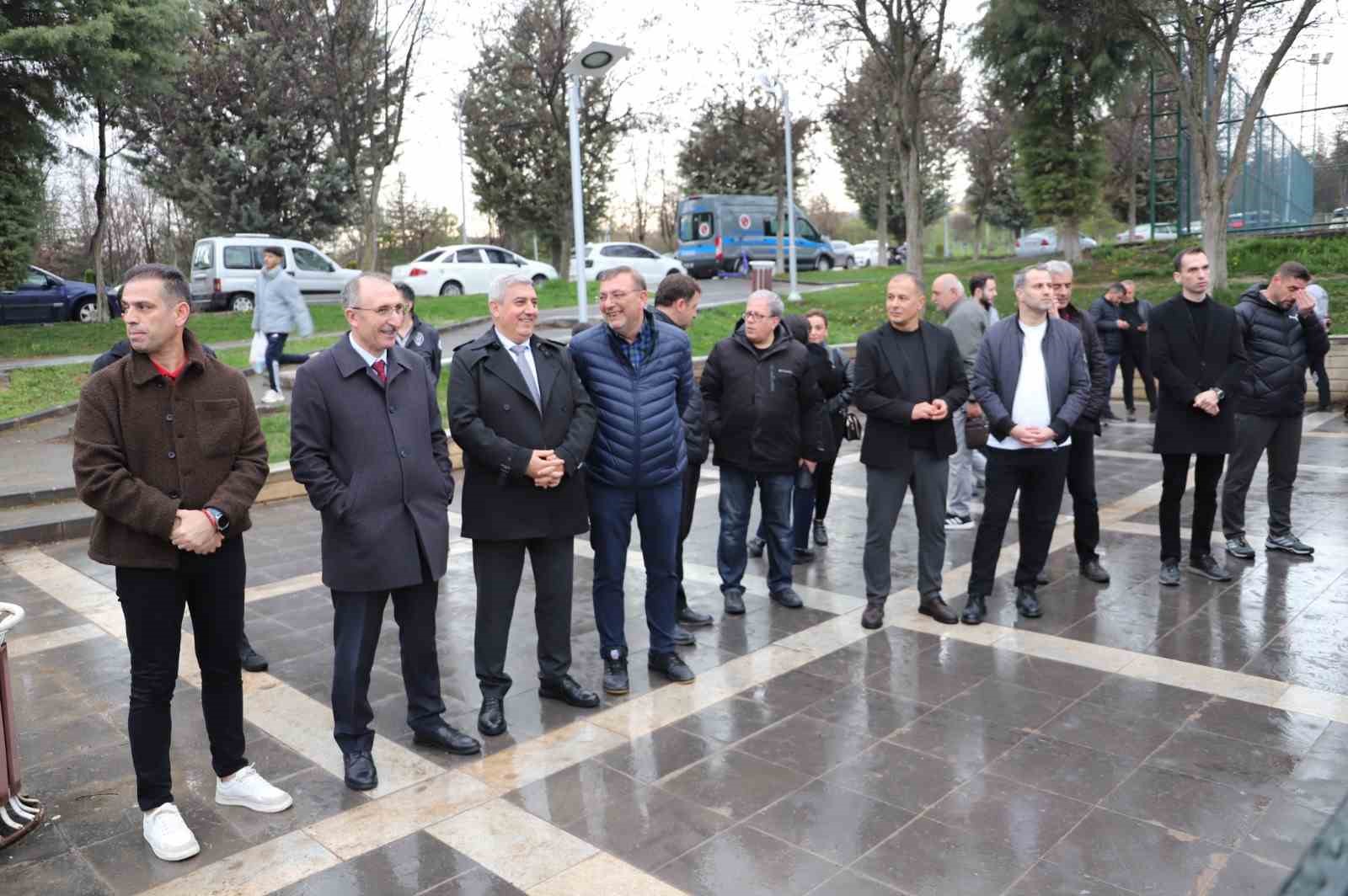 Fırat &Uuml;niversitesi&rsquo;nde spor şenlikleri başladı
