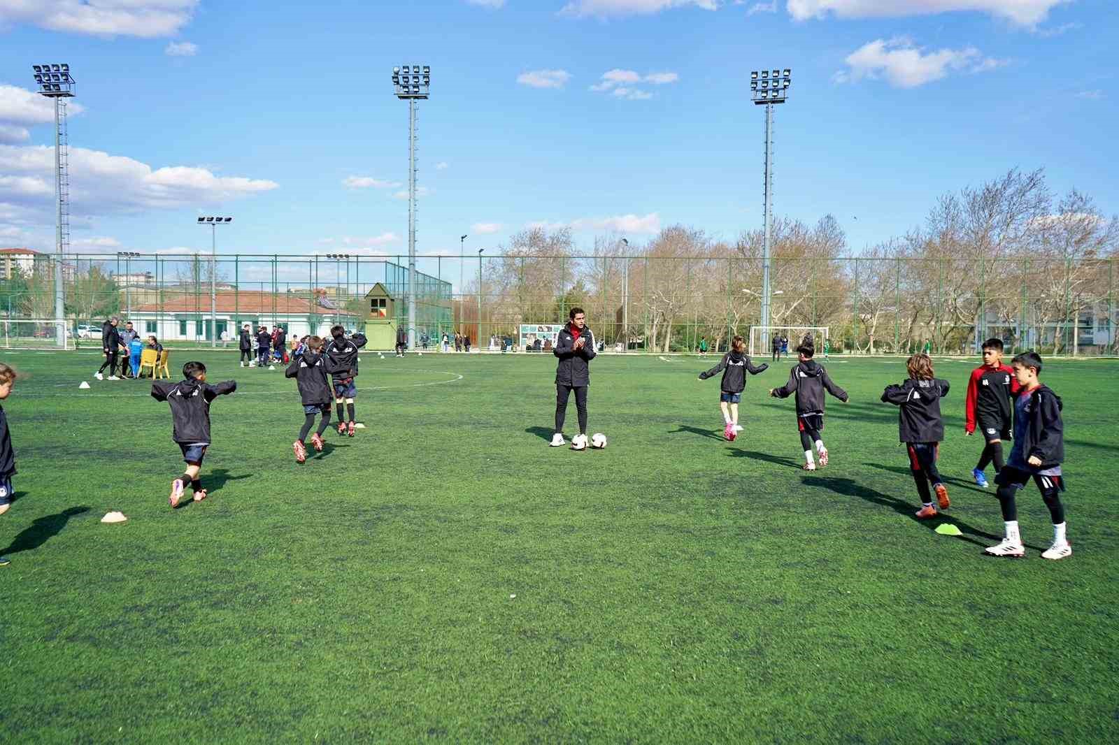 Geleceğin yıldızları Şehitkamil&rsquo;de sahne aldı
