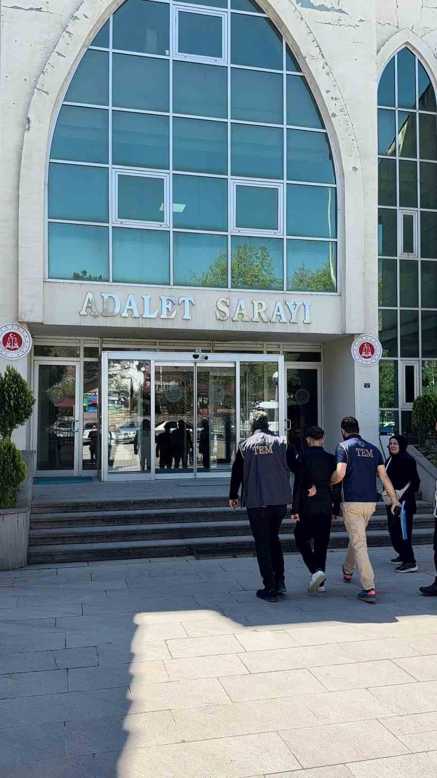 Niksar&rsquo;da "Okulu tarayacağım" diyen &ccedil;ocuk g&ouml;zaltına alındı
