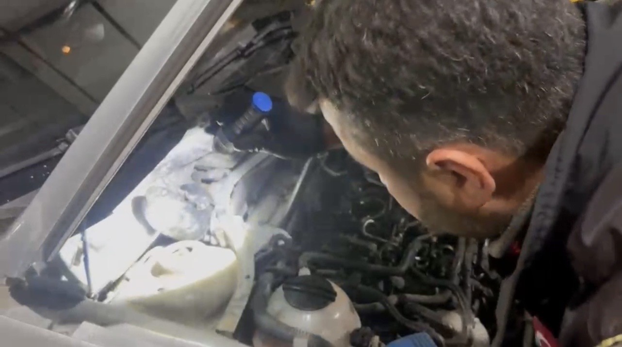 Osmaniye&rsquo;de 3 ara&ccedil;ta uyuşturucu operasyonu: 5 tutuklama
