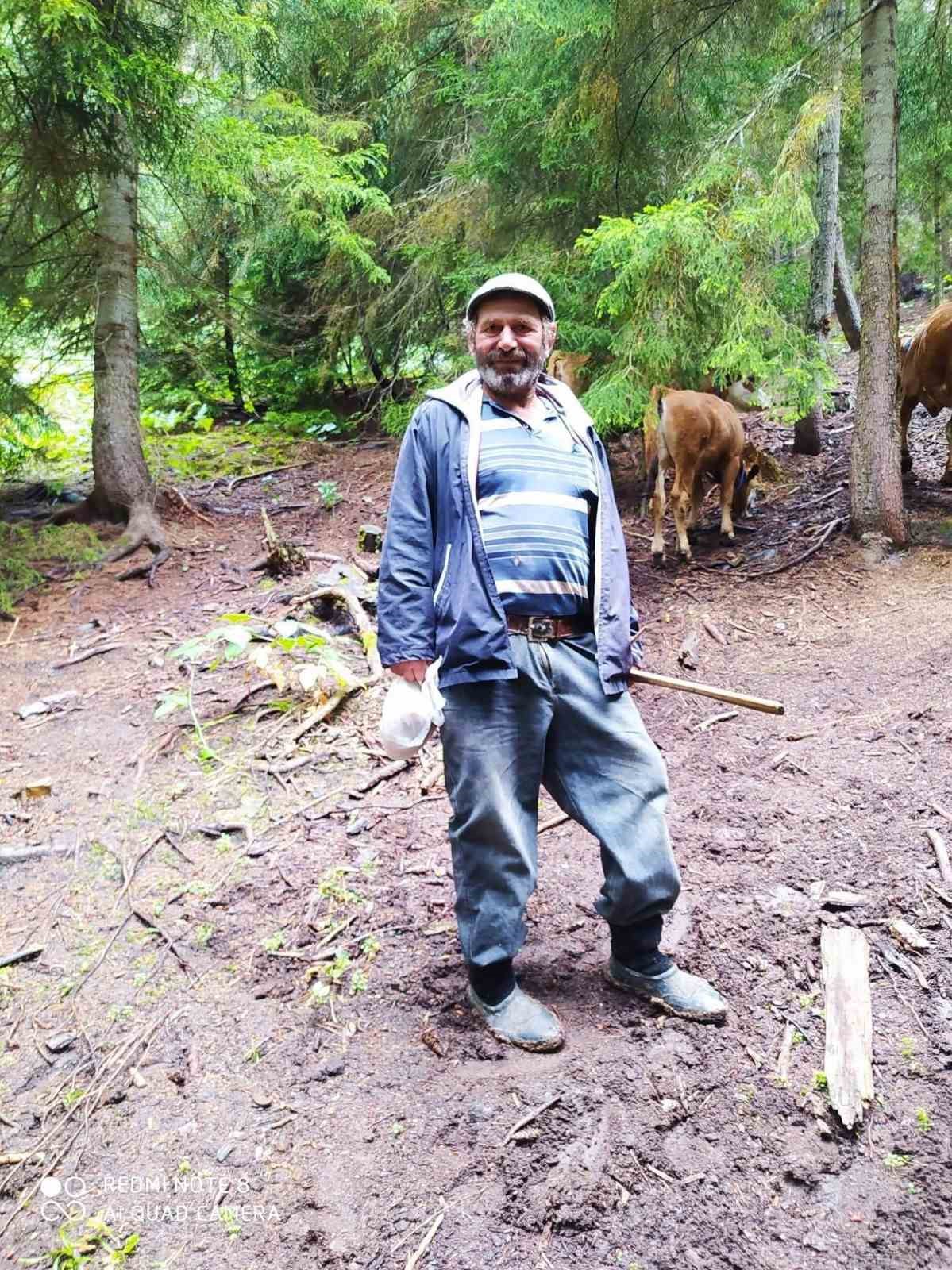 Artvin&rsquo;de merdivenden d&uuml;şen şahıs hayatını kaybetti
