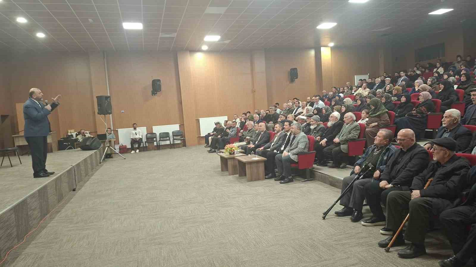 Hisarcık’ta "Gençlik ve Eğitim" konulu konferans