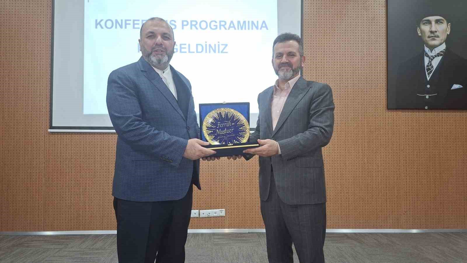 Hisarcık&rsquo;ta "Gen&ccedil;lik ve Eğitim" konulu konferans
