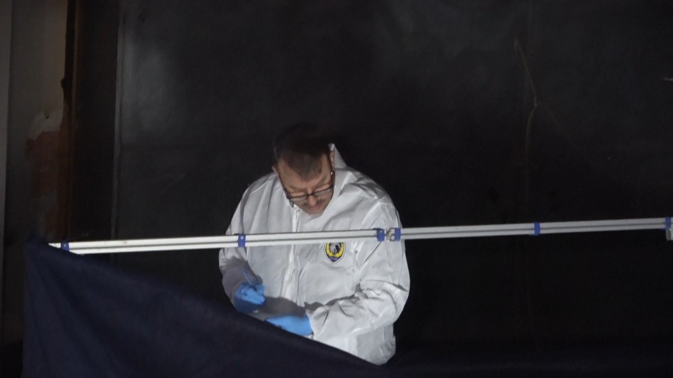 Antalya&rsquo;da gen&ccedil; adam kaldırımda &ouml;l&uuml; bulundu
