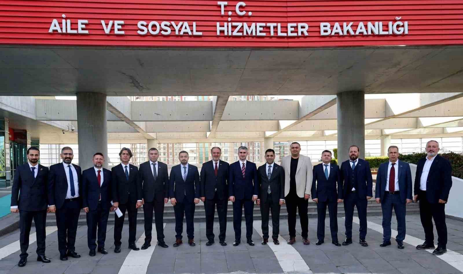 ASKON y&ouml;netiminden Bakan Yardımcısı Tarıkdaroğlu&rsquo;na ziyaret
