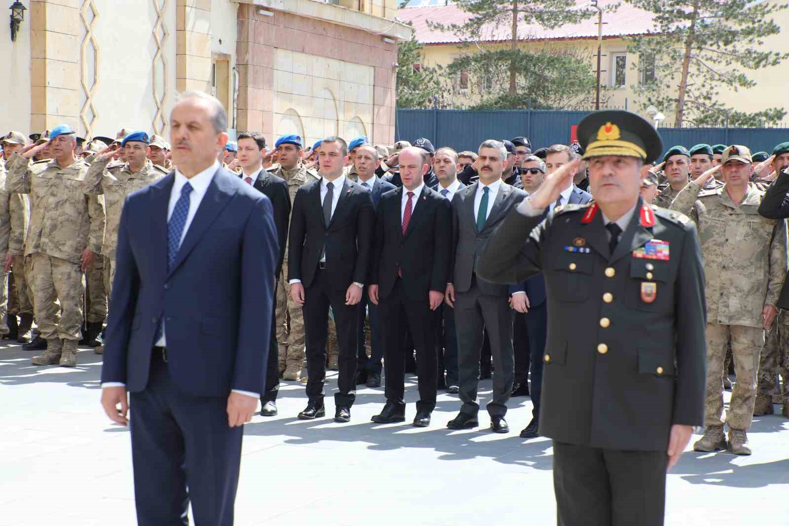 Hakk&acirc;ri&rsquo;nin kurtuluşu t&ouml;renlerle kutlandı
