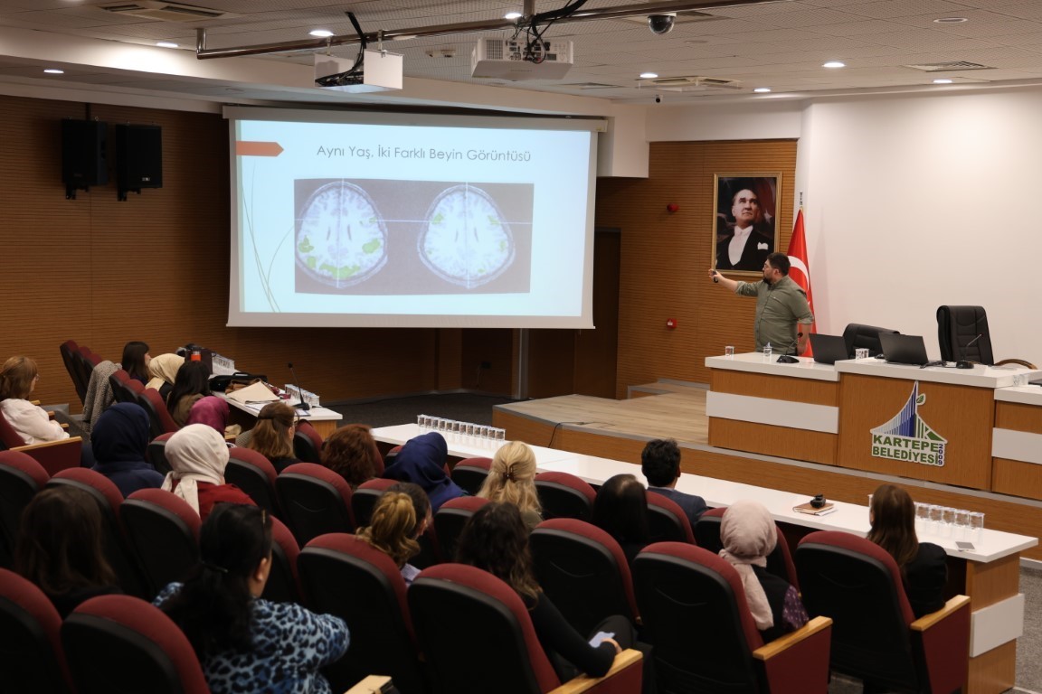 Belediye personeli kansere karşı bilin&ccedil;lendirildi
