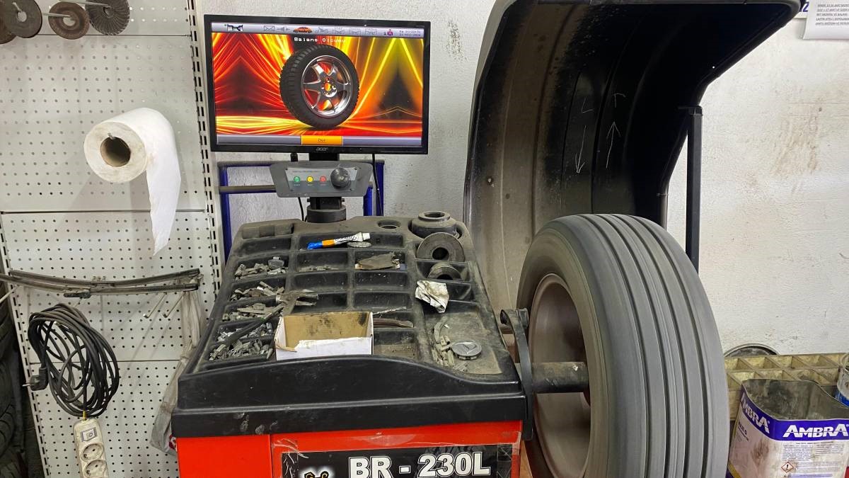 Kış lastiği zorunluluğu sona erdi, s&uuml;r&uuml;c&uuml;ler yaz lastiğine y&ouml;neldi
