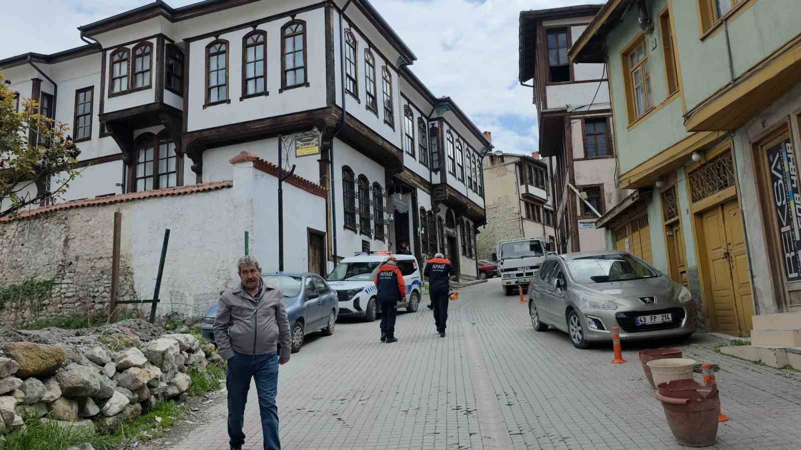 K&uuml;tahya&rsquo;da doğal gaz ka&ccedil;ağı ihbarı ekipleri harekete ge&ccedil;irdi
