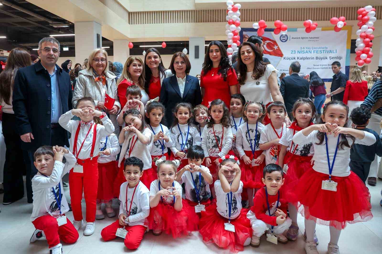 Başkan K&ouml;ymen koltuğunu devretti; yeni başkandan &ccedil;evre &ouml;nerisi geldi
