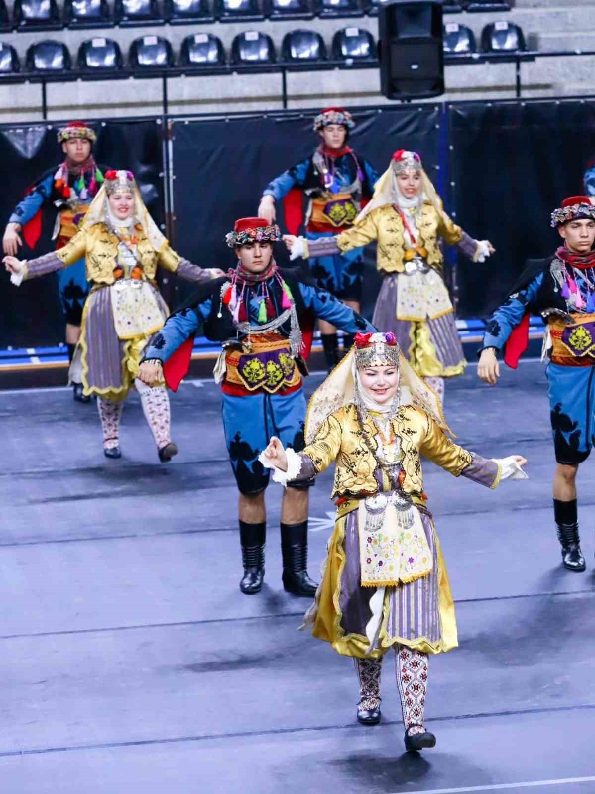 Halk oyunları coşkusu Buldan&rsquo;da yaşanacak
