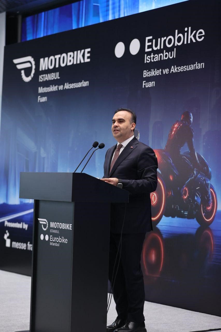 Bakan Kacır: &rsquo;&rsquo;Motosiklet ve bisiklet sanayi firmalarının 16 milyar lira yatırım b&uuml;y&uuml;kl&uuml;ğ&uuml;ne sahip 106 projesinin &ouml;n&uuml;n&uuml; a&ccedil;tık &rsquo;&rsquo;
