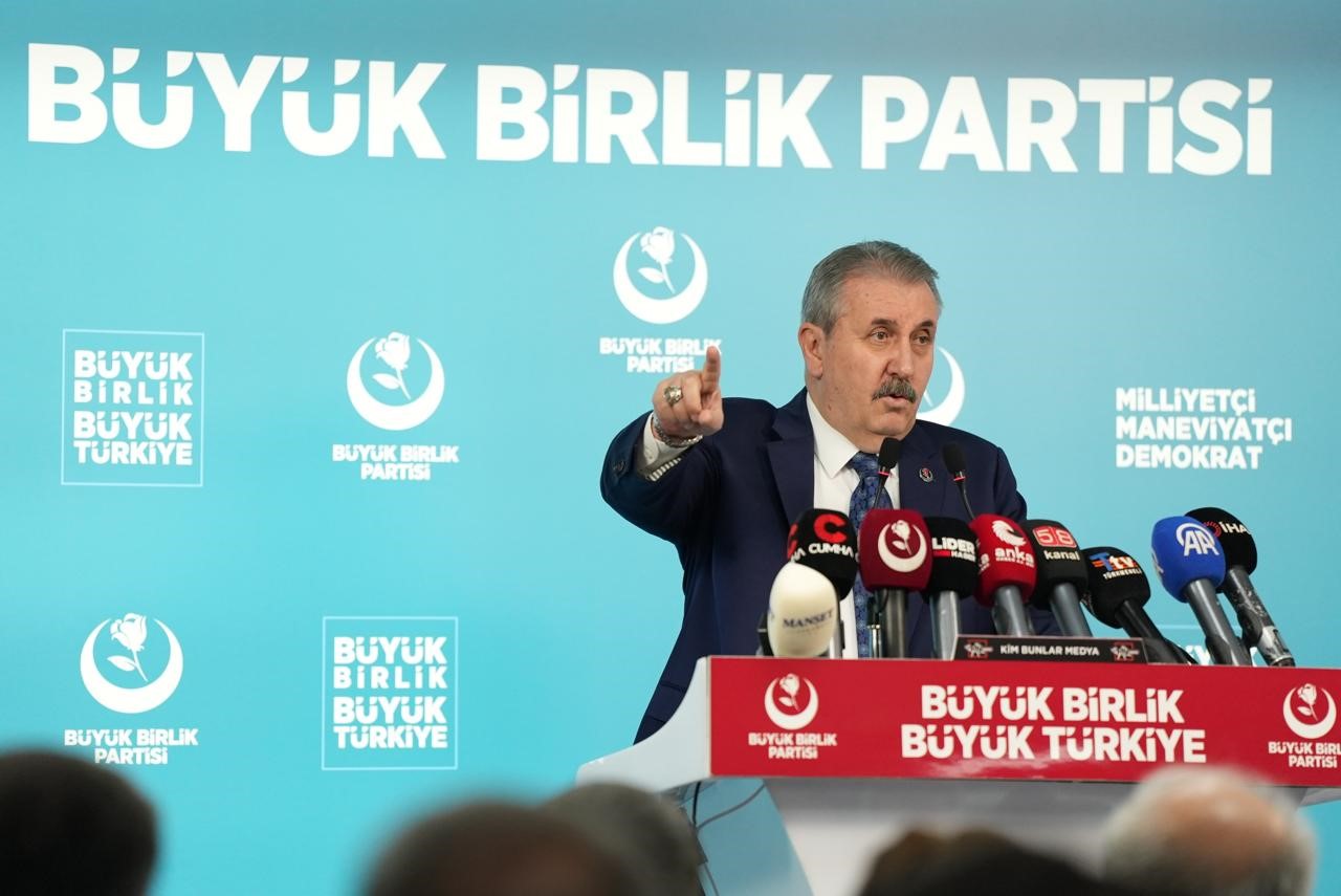 BBP Genel Başkanı Desteci: "Okulda şiddet artık toplumsal ve g&uuml;venlik meselesidir"
