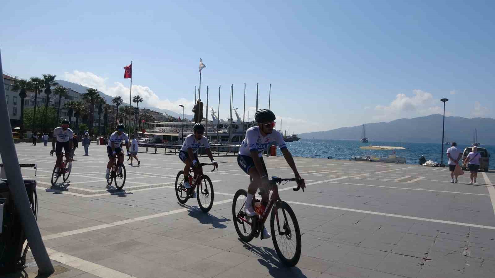 Muğla B&uuml;y&uuml;kşehir bisiklet takımı Cumhurbaşkanlığı Bisiklet Turu&rsquo;nda tarih yazmaya hazırlanıyor
