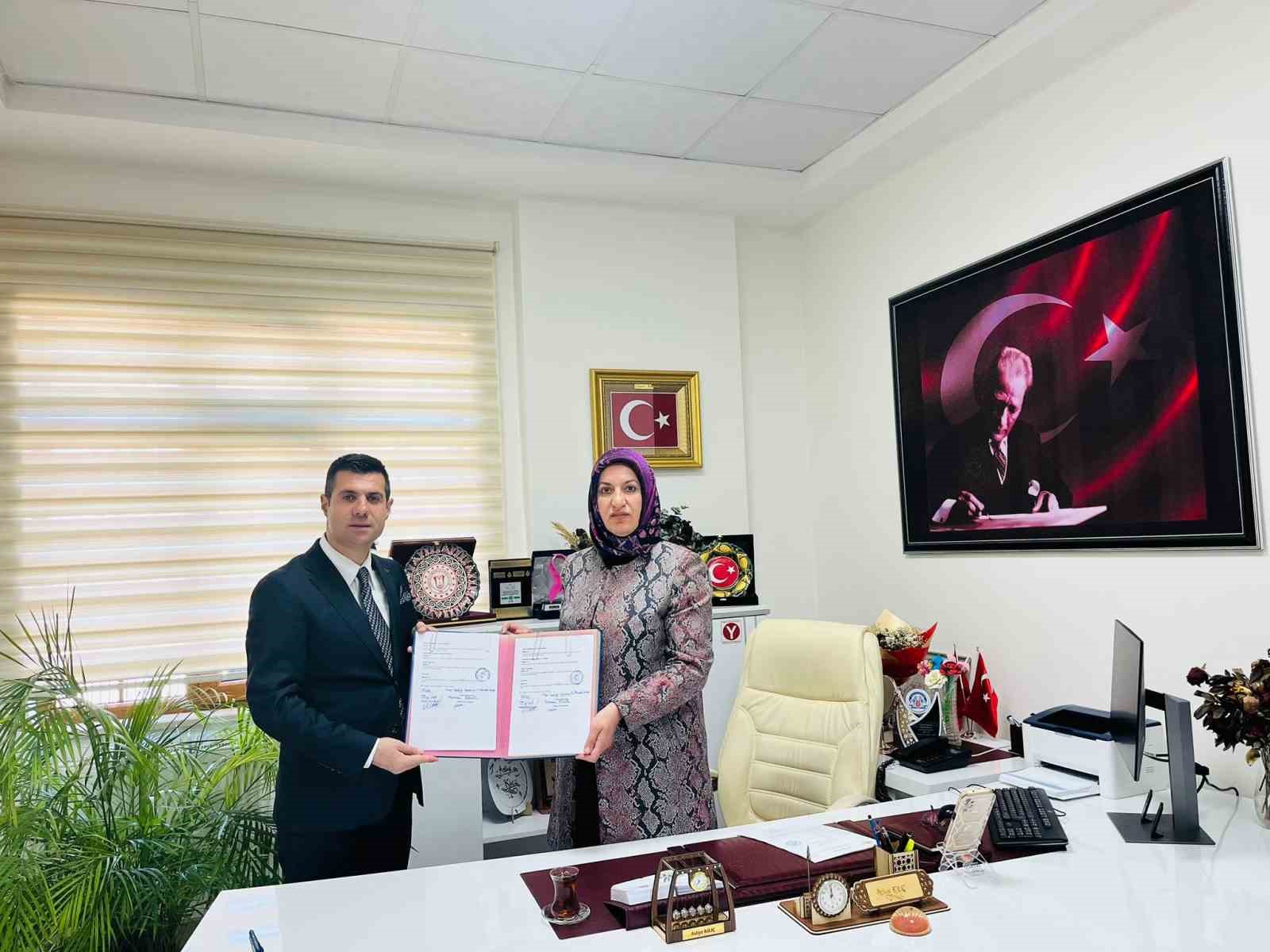 Muş&rsquo;ta "Gen&ccedil;liğine İyi Bak 3: Ailene Sahip Ol" projesi hayata ge&ccedil;irildi
