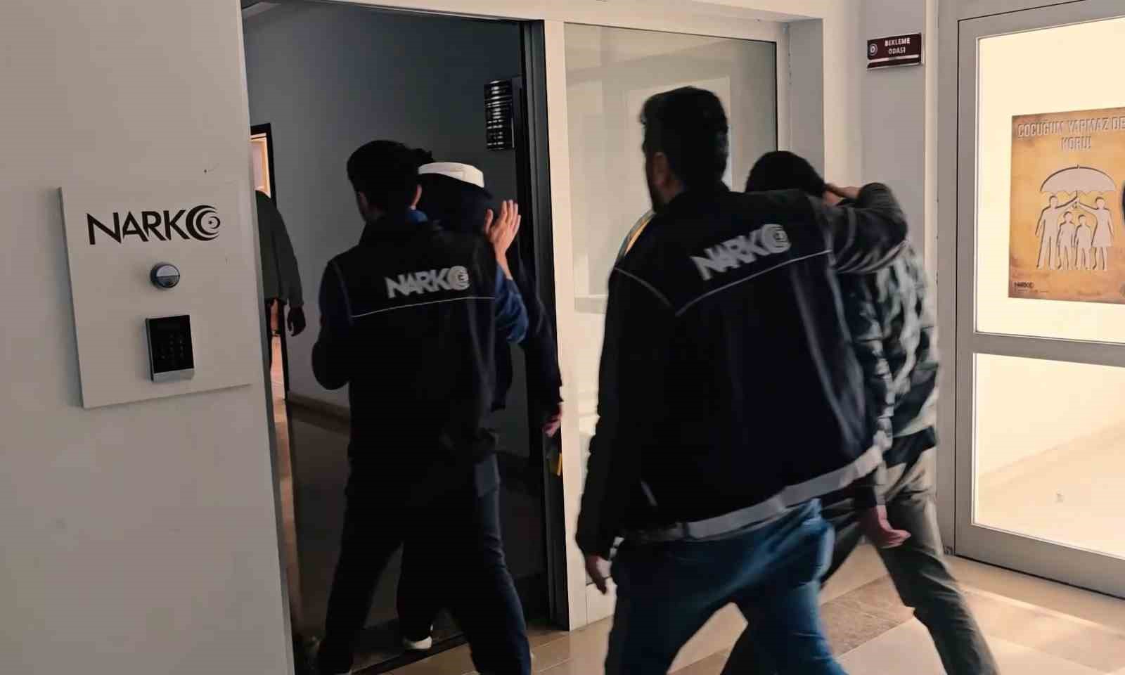 Muş&rsquo;ta narkotik operasyonu: 9 ş&uuml;pheliye adli işlem
