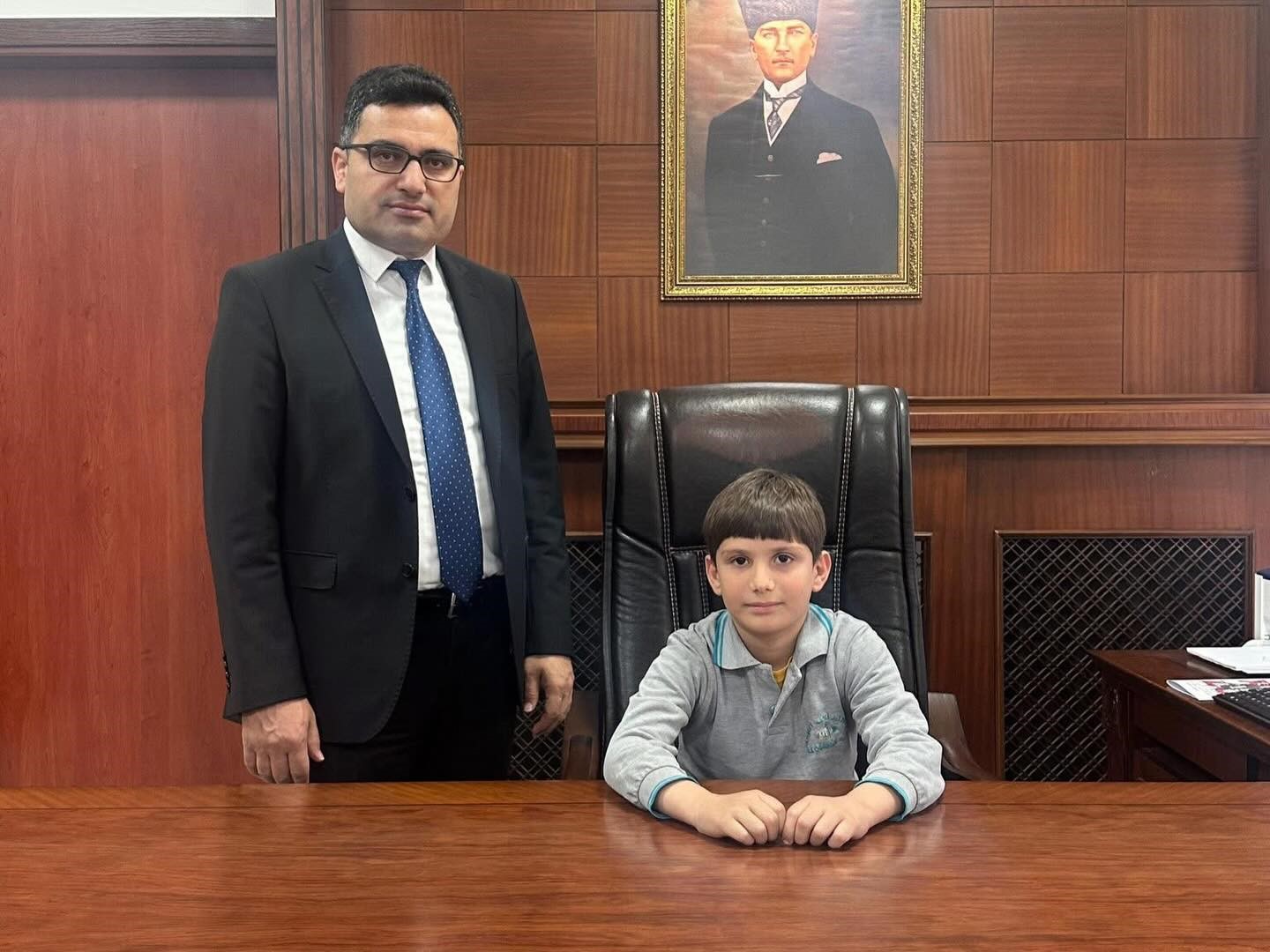 Miniklerden Kaymakam K&ouml;ksal&rsquo;a 23 Nisan Ziyareti
