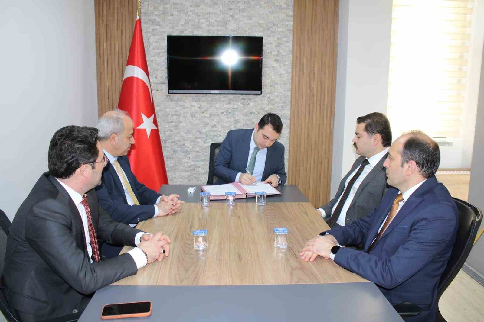 Denizli sanayisinin ara eleman ihtiyacı eski h&uuml;k&uuml;ml&uuml;lerle karşılanacak
