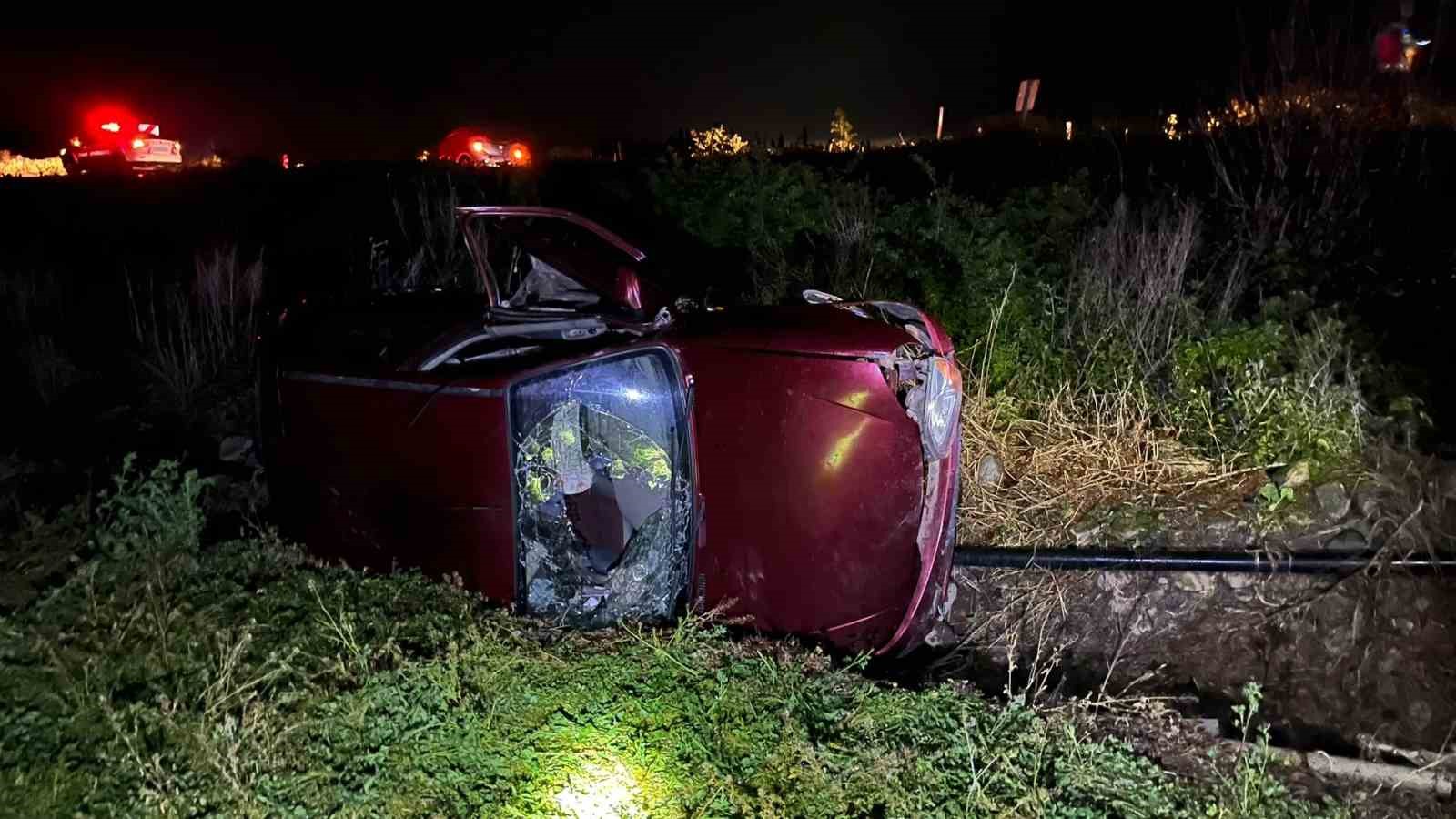 G&ouml;nen&rsquo;de meydana gelen kazada ara&ccedil;ta sıkışan şahıs kurtarıldı
