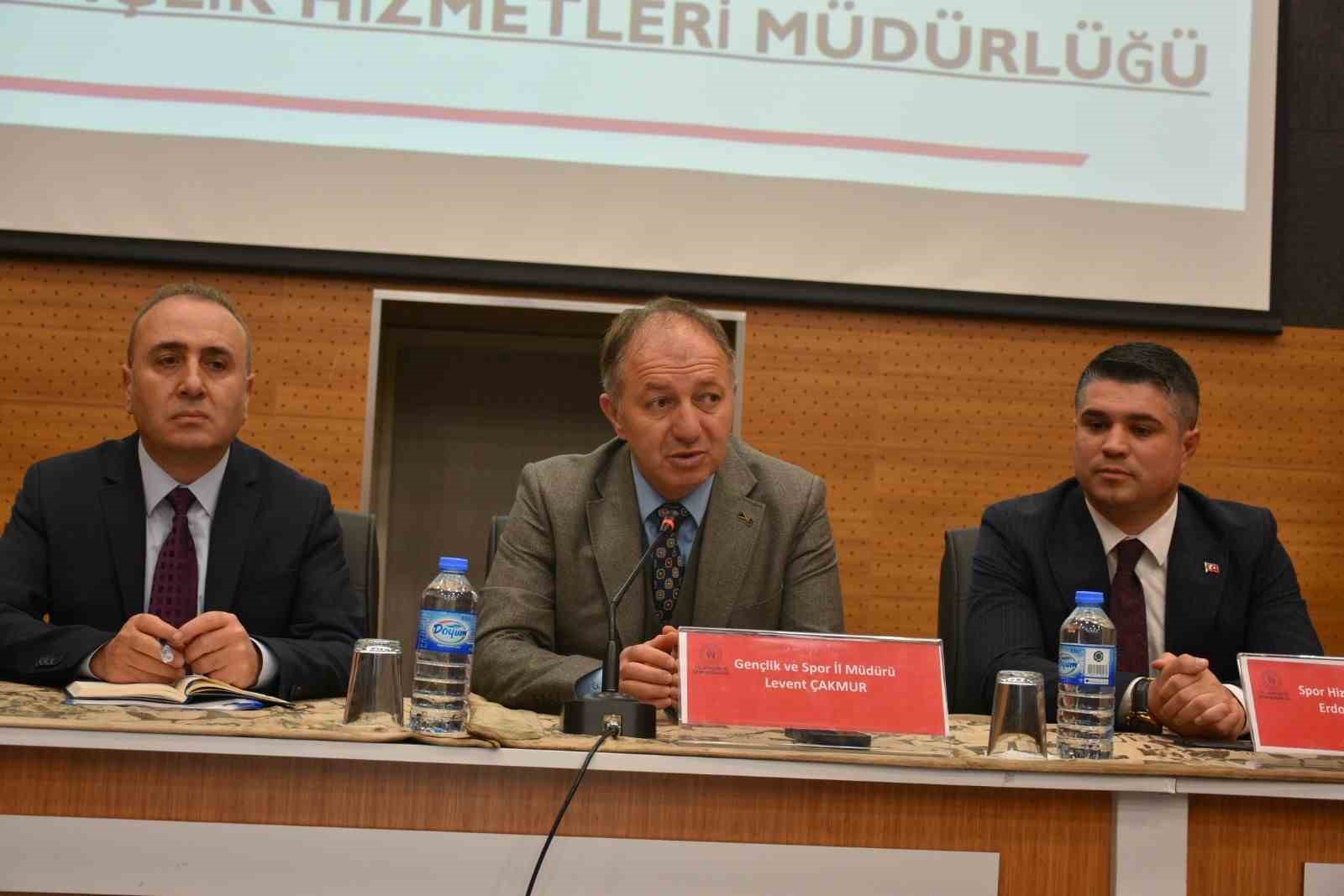 Erzurum&rsquo;da &lsquo;Gen&ccedil;lik haftası&rsquo; zirvesi
