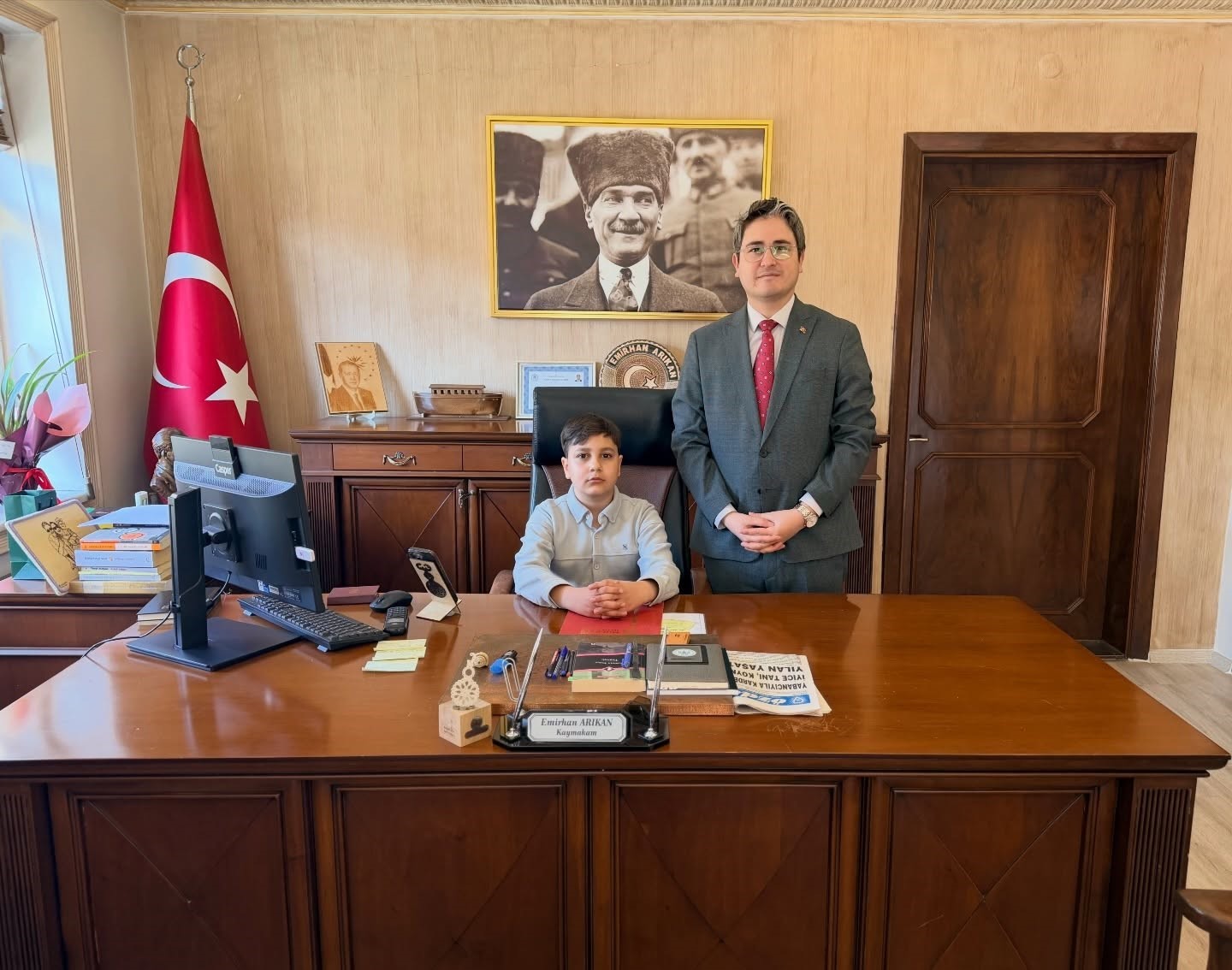 Kaymakamlık koltuğu &ccedil;ocuklara emanet edildi
