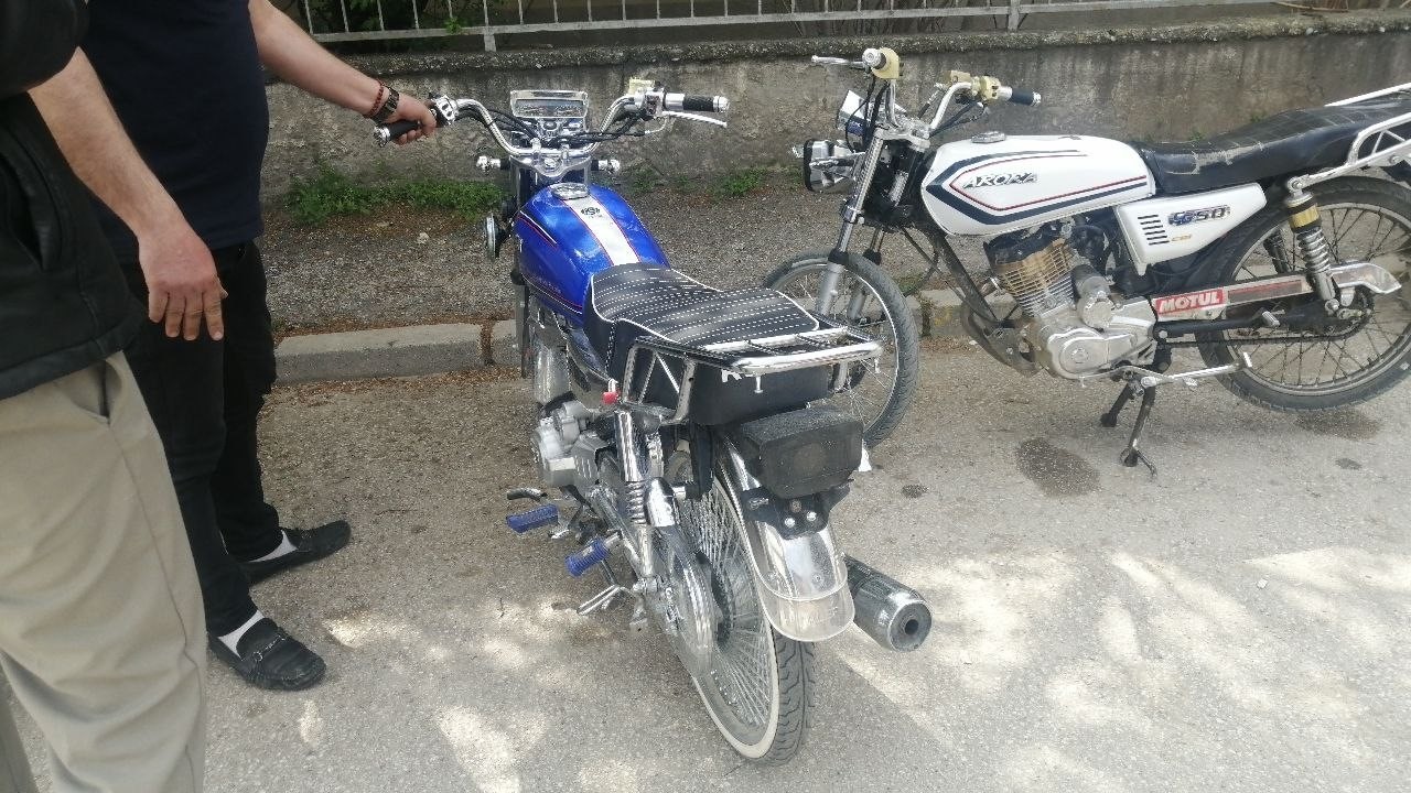 Trafik denetiminde 2 motosiklet s&uuml;r&uuml;c&uuml;s&uuml;ne 254 bin TL ceza
