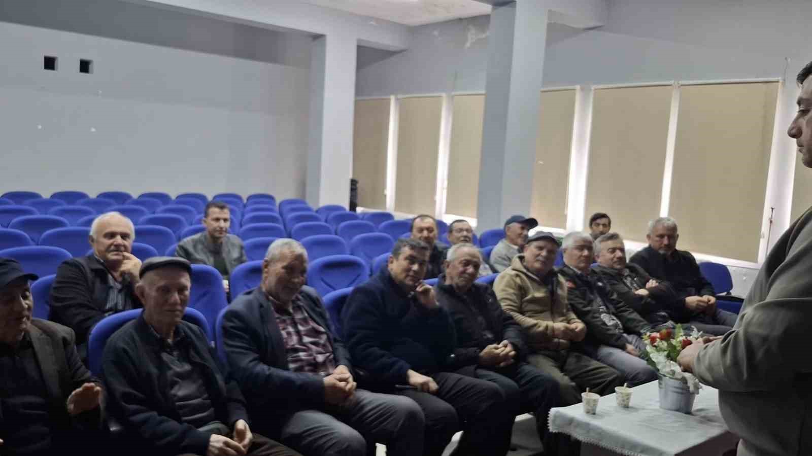 Bilecik&rsquo;te g&uuml;breleme ve budama eğitimi ger&ccedil;ekleştirildi
