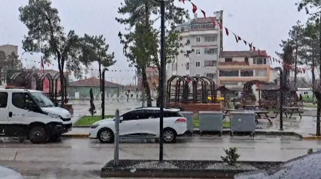 Eskişehir’e nisan ayında kar sürprizi