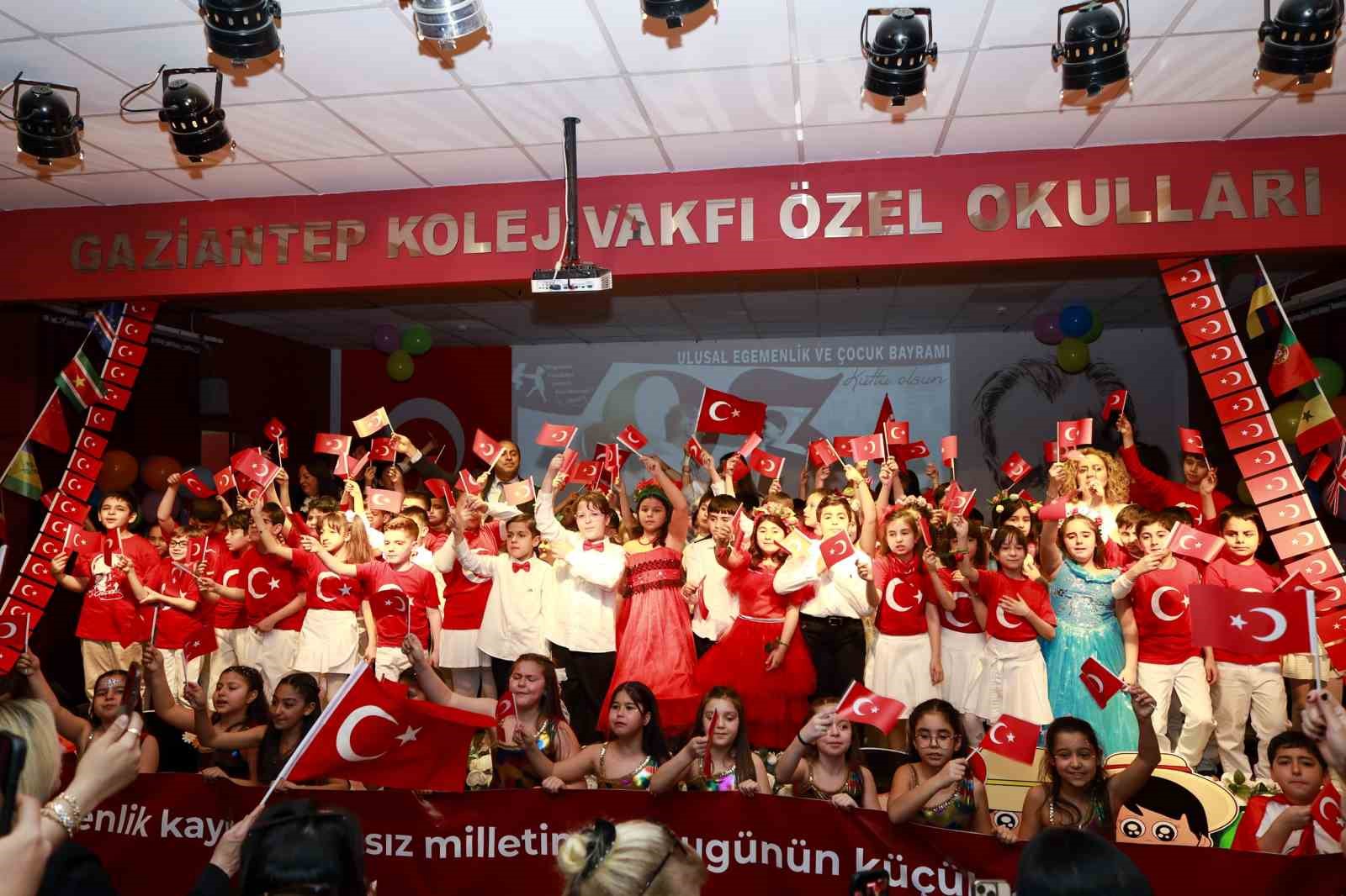 Gaziantep Kolej Vakfı&rsquo;nda buruk 23 Nisan
