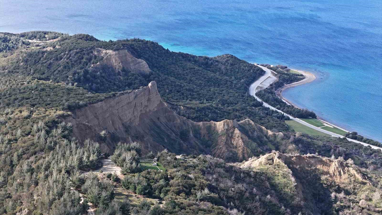 Yeni Zelandalı Yarbay Yardley: "(&Ccedil;anakkale) Burada olmak beni &ccedil;ok onurlandırıyor"
