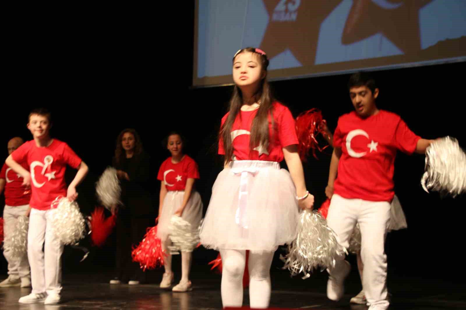 Sivaslı minik vali,hedefinde Cumhurbaşkanlığı olduğunu s&ouml;yledi
