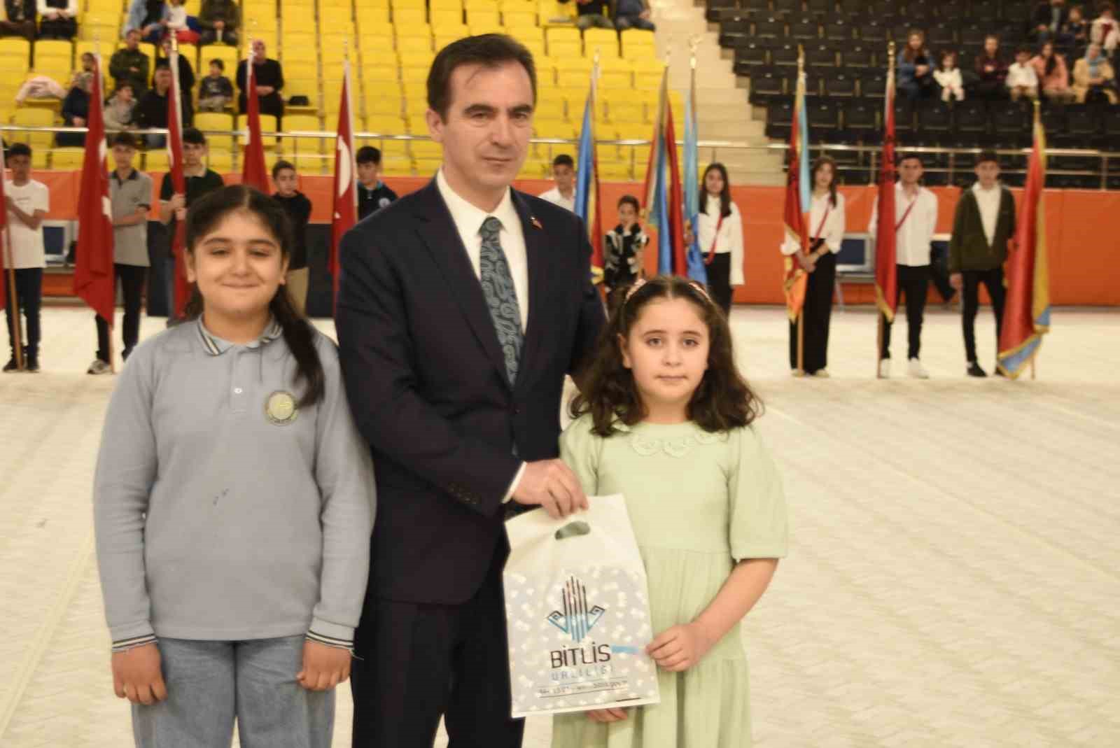 Bitlis&rsquo;te 23 Nisan Ulusal Egemenlik ve &Ccedil;ocuk Bayramı kutlandı
