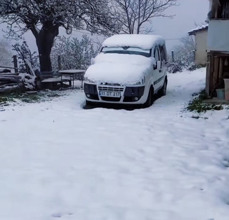 Bilecik’te kar sürprizi
