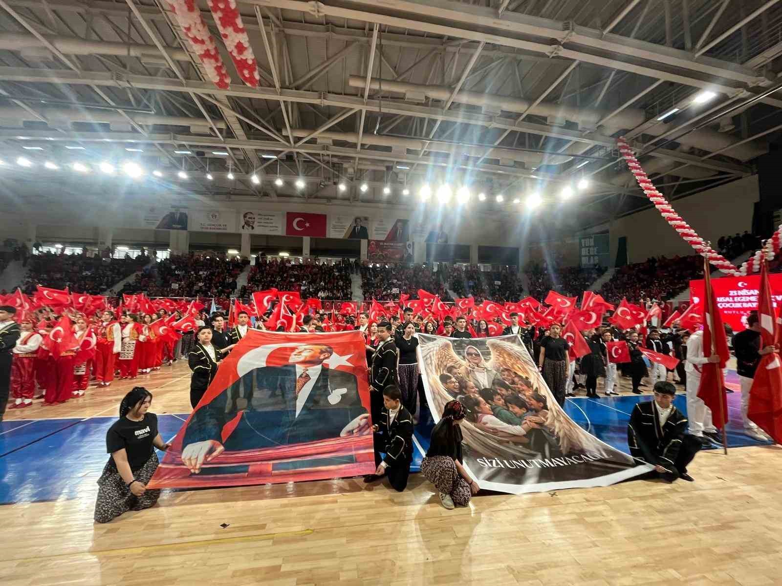 &Ccedil;orum&rsquo;da 23 Nisan coşkusu
