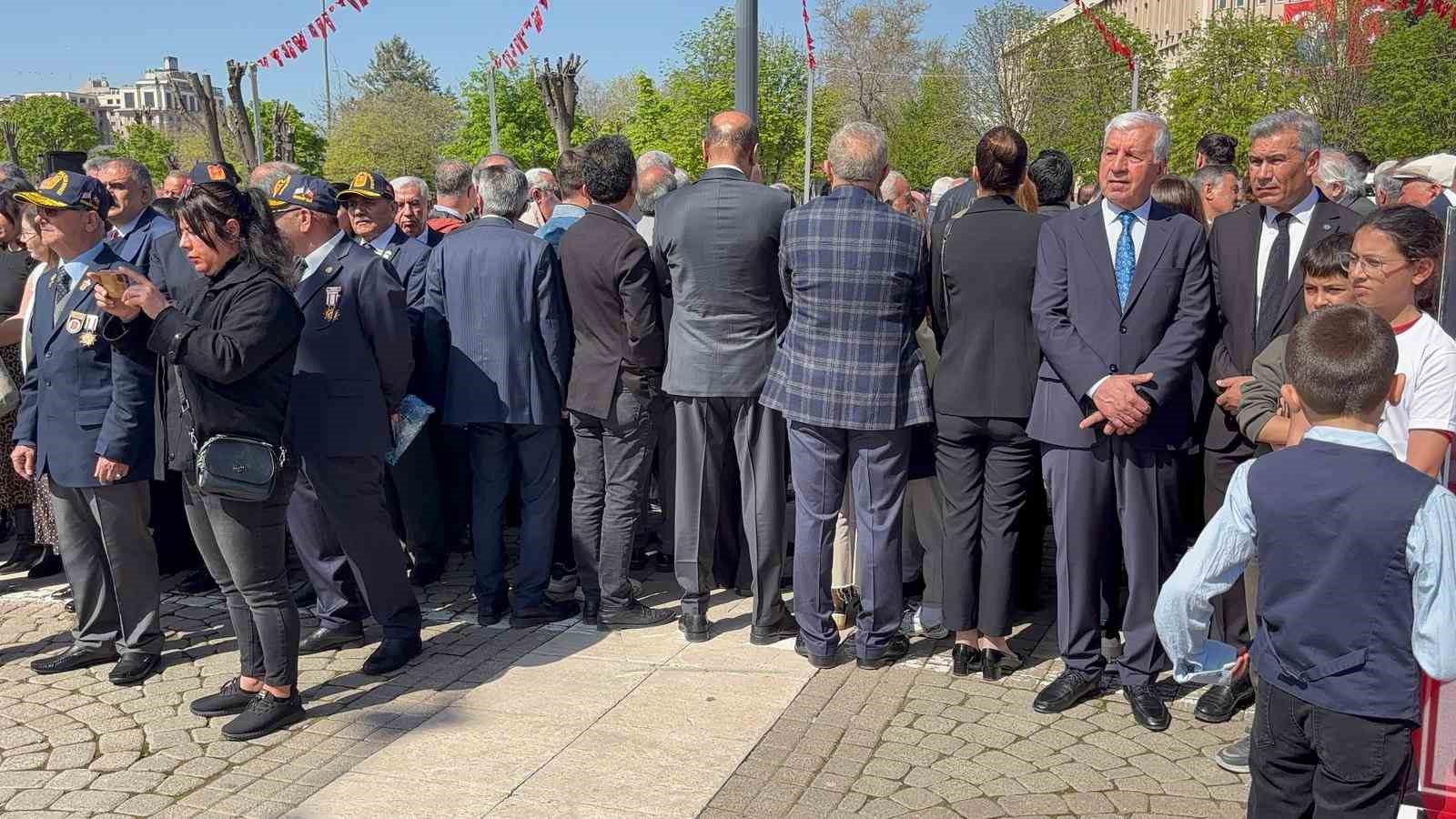 23 Nisan&rsquo;da CHP&rsquo;den tepki &ccedil;eken protesto
