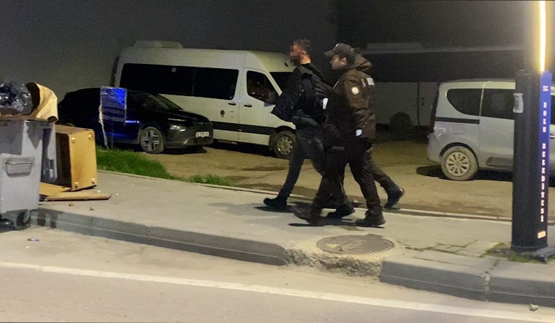 Bolu’da silahlı kavgaya karışan 3 şüpheli tutuklandı
