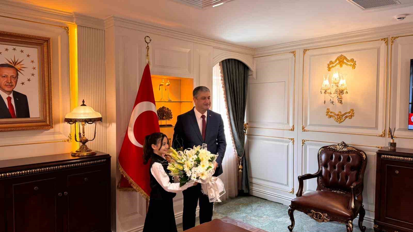 &Ccedil;ocuk validen "park ve temizlik" uyarısı
