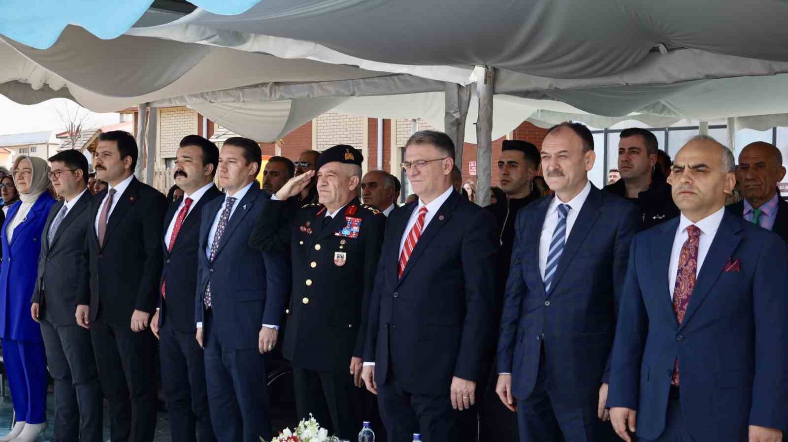 Van&rsquo;da 23 Nisan Ulusal Egemenlik ve &Ccedil;ocuk Bayramı kutlandı
