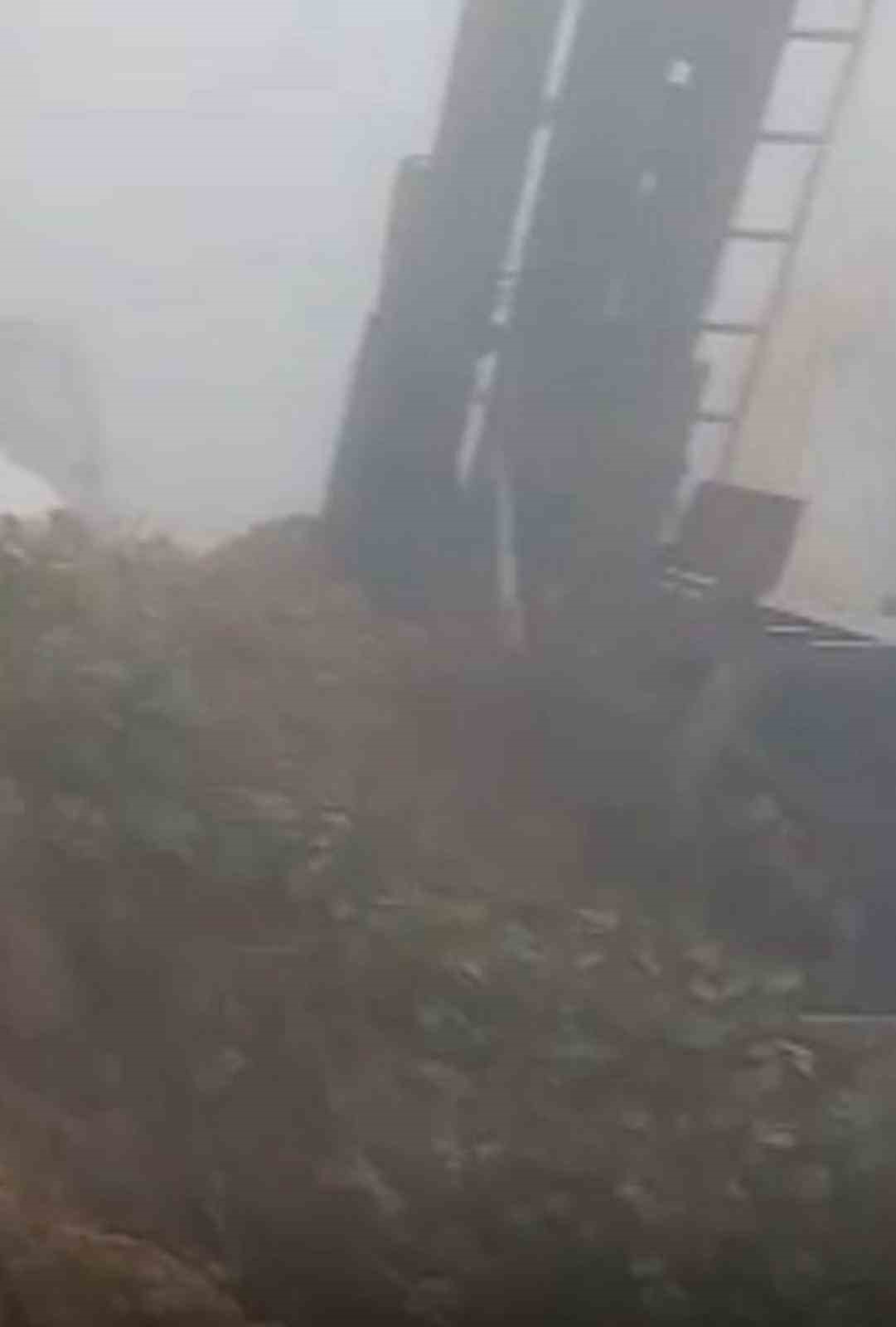 Dereli&rsquo;de heyelan: Maden şirketinin sondaj makinesi toprak altında kaldı
