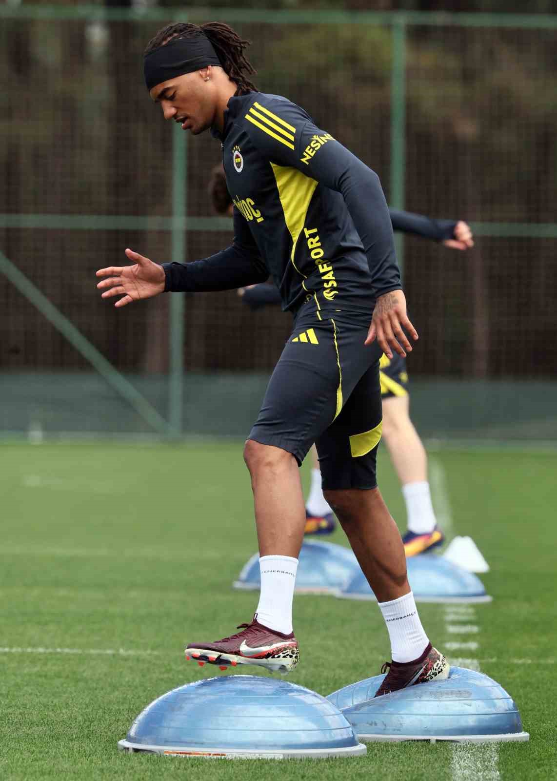 Fenerbah&ccedil;e&rsquo;de, Galatasaray derbisinin hazırlıkları başladı
