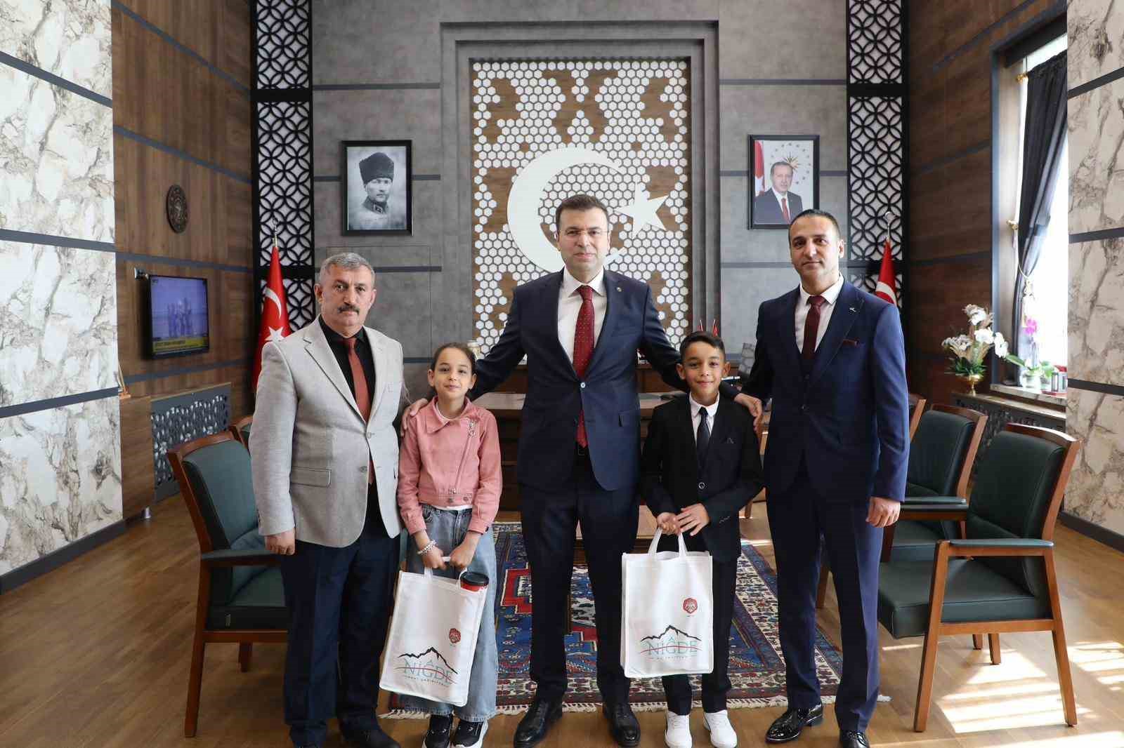 Niğde Valisi Akmeşe, koltuğunu Yusuf İncesu’ya emanet etti