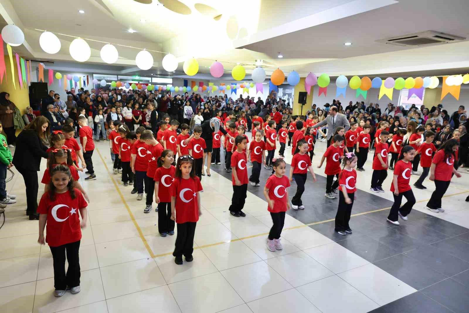 Honaz&rsquo;da 23 Nisan&rsquo;da coşku ve h&uuml;z&uuml;n bir arada yaşandı
