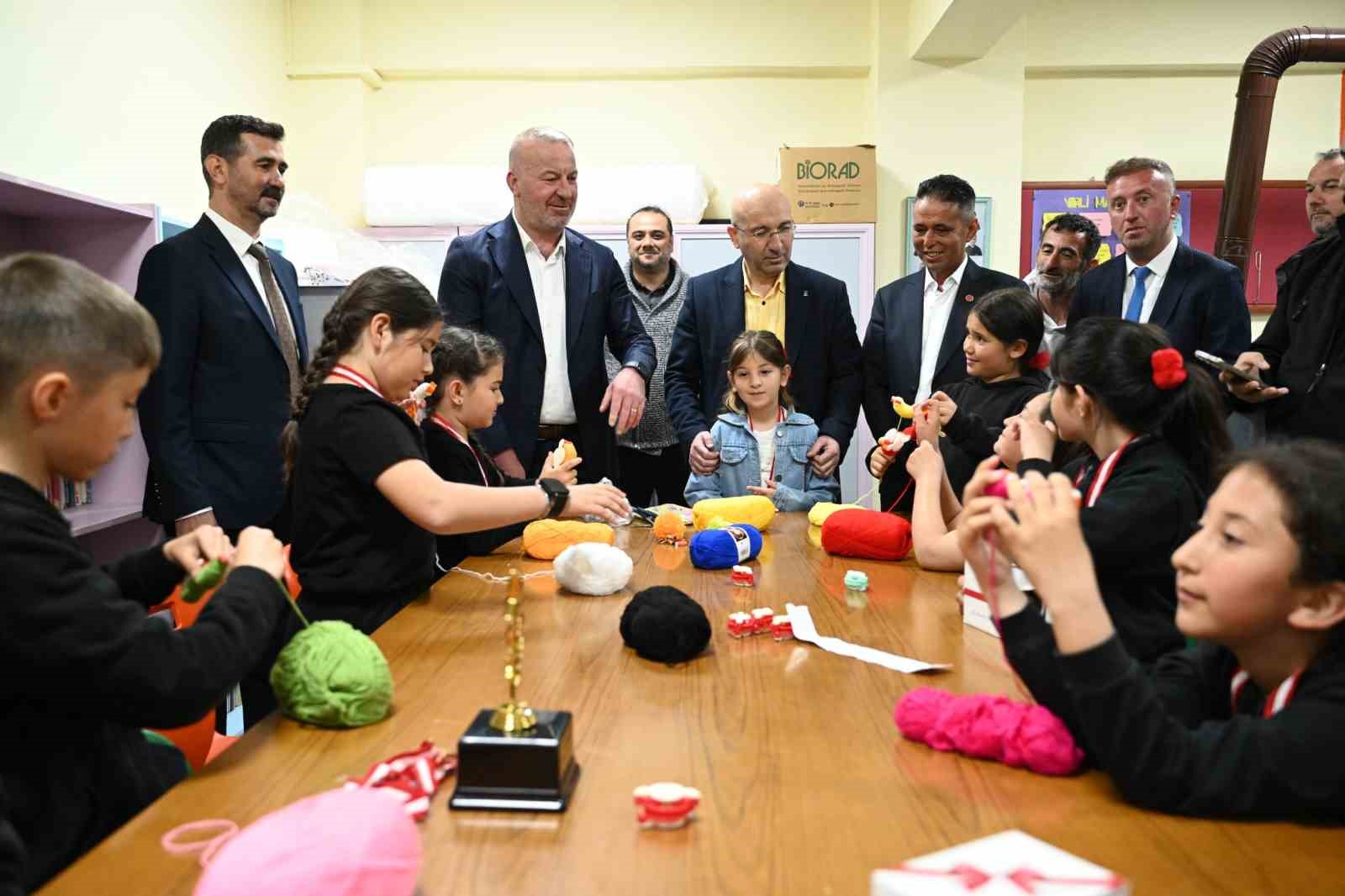 Karacabey&rsquo;in k&ouml;y okulunda unutulmaz 23 Nisan coşkusu
