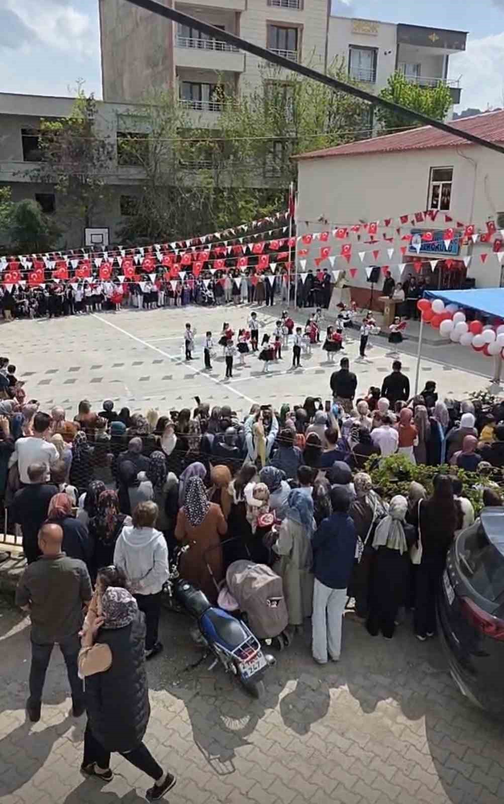 &Ccedil;ermik&rsquo;te 23 Nisan kutlamaları
