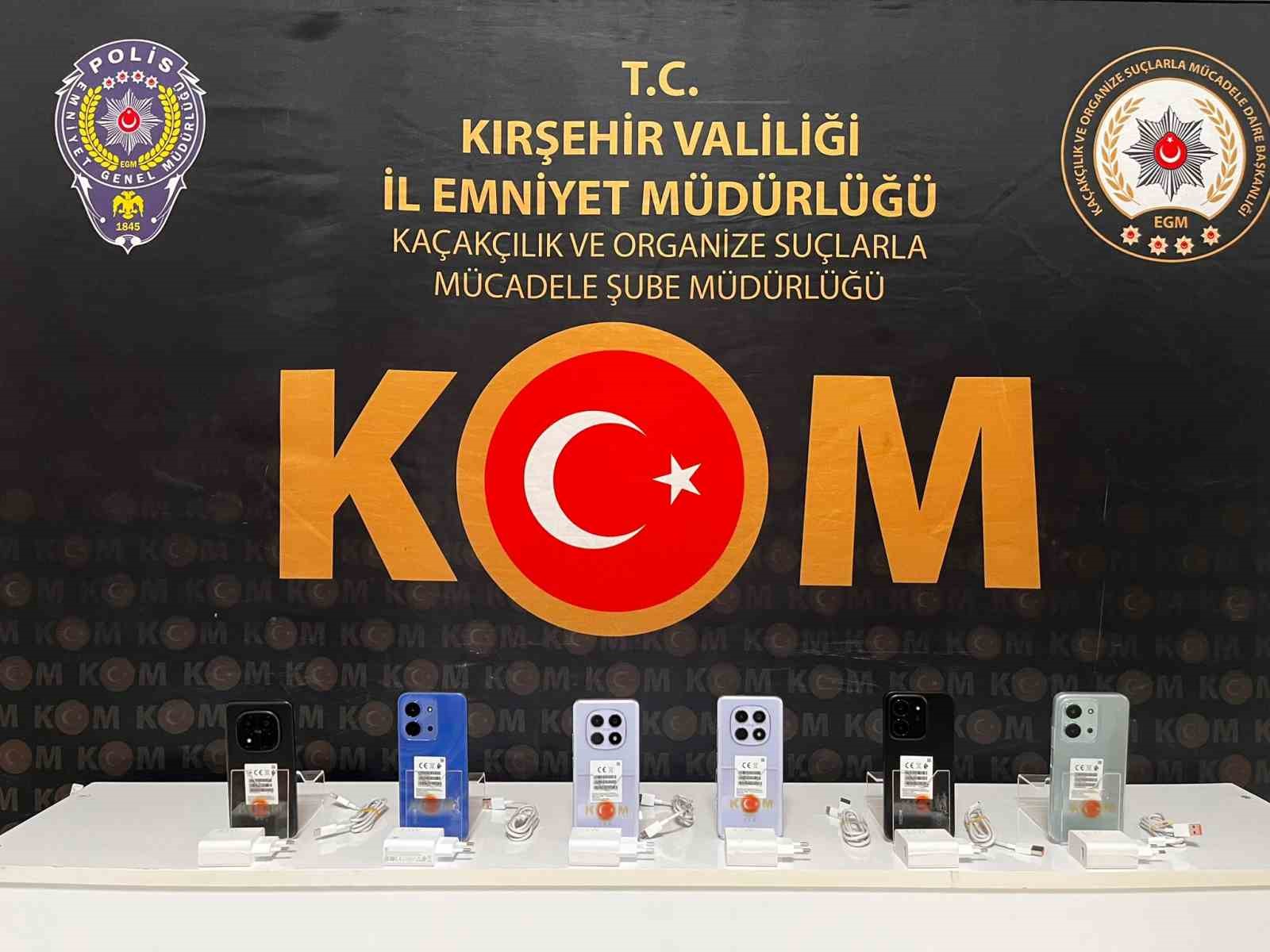 Kırşehir&rsquo;de ka&ccedil;ak cep telefonu operasyonu

