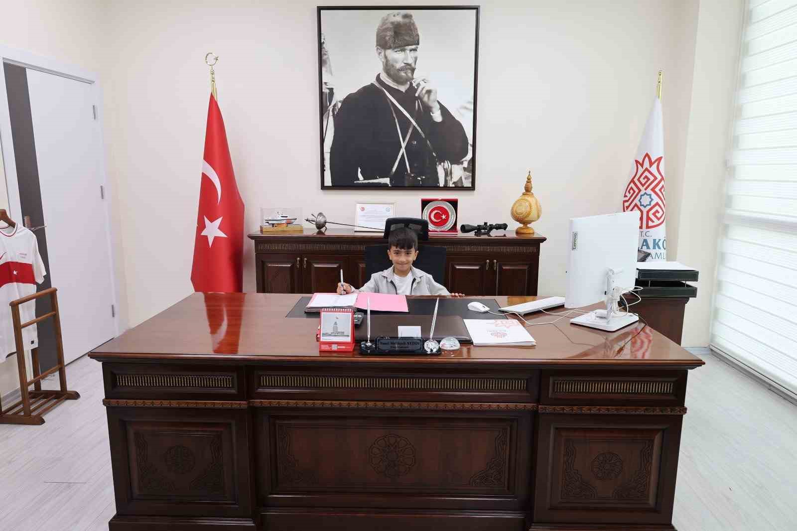 Kocak&ouml;y&rsquo;de &ccedil;ocuklara "temsili kaymakamlık sertifikası" verildi
