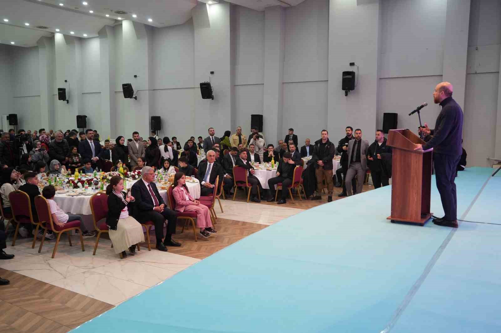 Bilal Erdoğan, Muş&rsquo;ta STK temsilcileriyle buluştu
