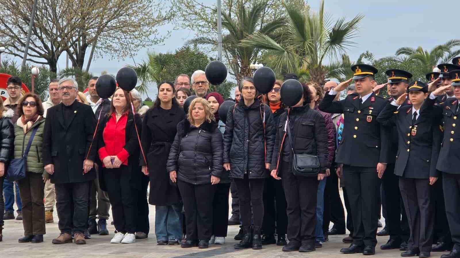 Ereğli&rsquo;de 23 Nisan iki ayrı t&ouml;renle kutlandı
