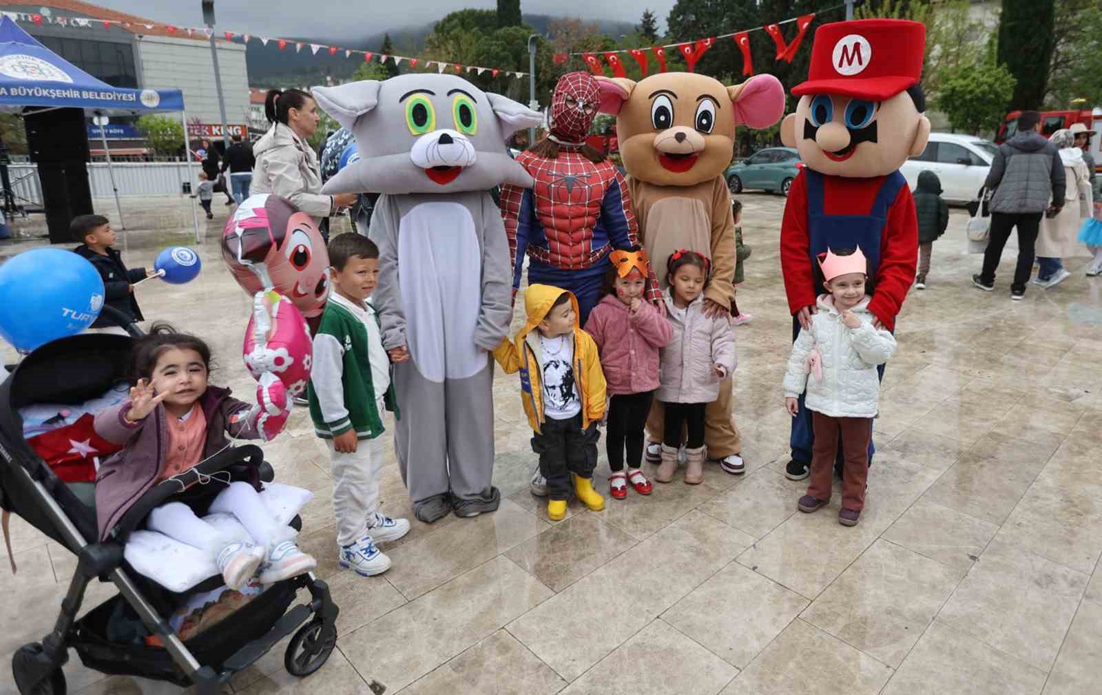 23 Nisan’da Muğla çocukların neşesiyle renklendi