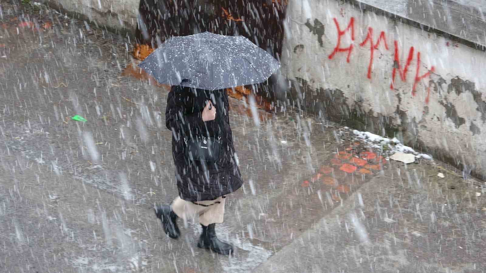 Ardahan&rsquo;da kar yağışı etkili oldu
